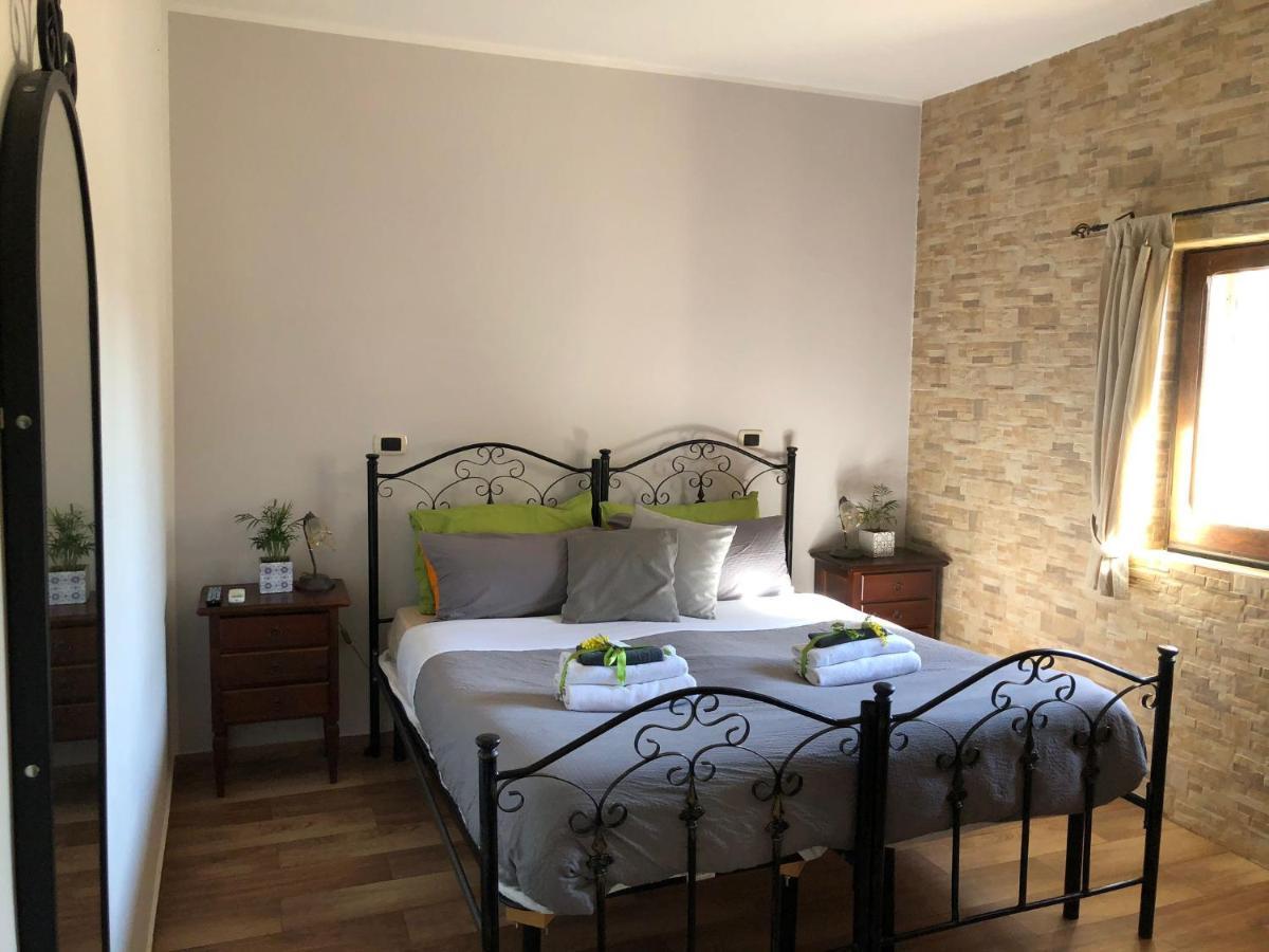 Mandorla Amara Bed & Breakfast